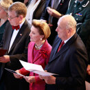 King Harald and Queen Sonja attend a student worship service in the chapel of Augsburg College (Photo: Lise Åserud / Scanpix)
